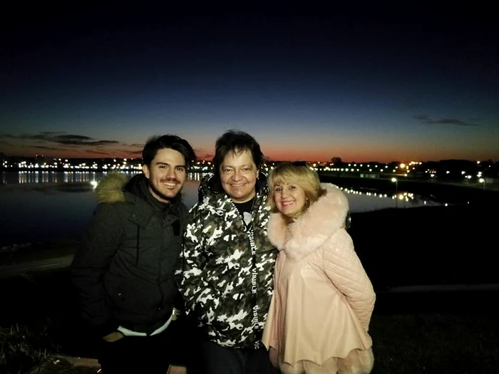 Cei doi soți, alături de fiul lor cel mic, Paul 