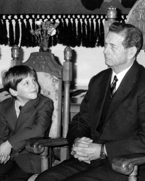 22 regele mihai ve nirea in tara de paste principe nicolae al romaniei 22 jpg jpeg