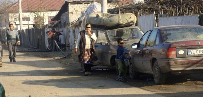 O femeie a fost prinsa ca a braconat 80 kilograme de caras (foto arhiva)