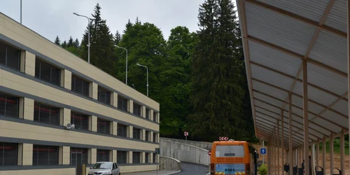 Parcarea din Poiana Mică de la Braşov. FOTOAndrei Paul