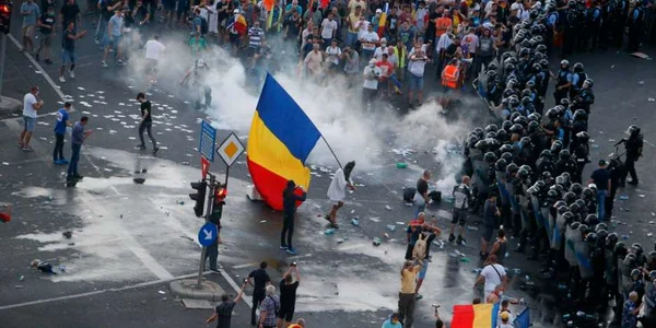 Protestul diasporei in 10 august 2018 la Piata Victoriei FOTO Inquam Photos / Adrian Neagoe