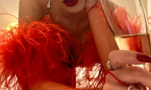 1 lidia buble sexy lady in red hot cu sanii la vedere de revelion 2 jpg jpeg