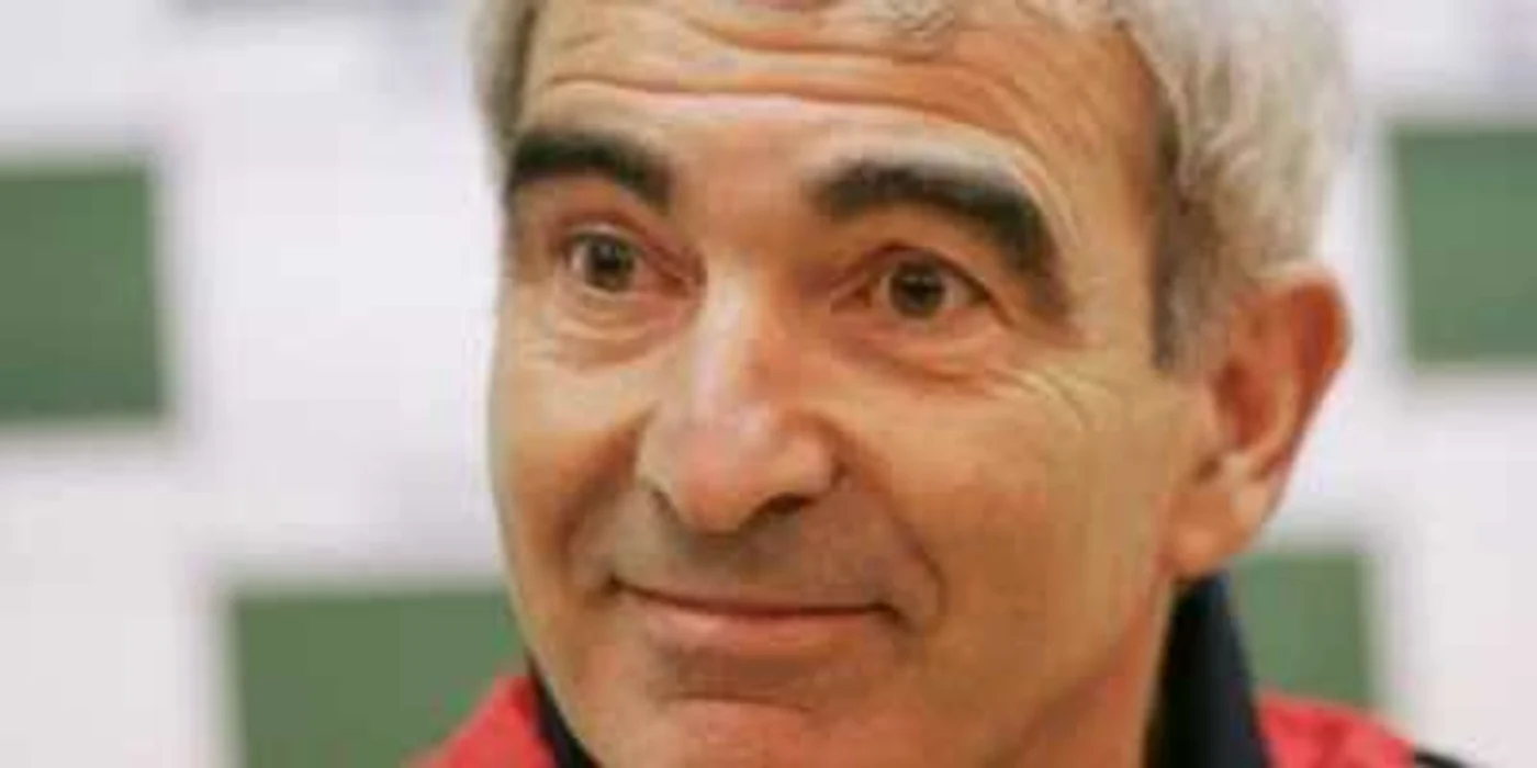 FOTBAL: Preşedintele Federaţiei Franceze îl apără pe Domenech