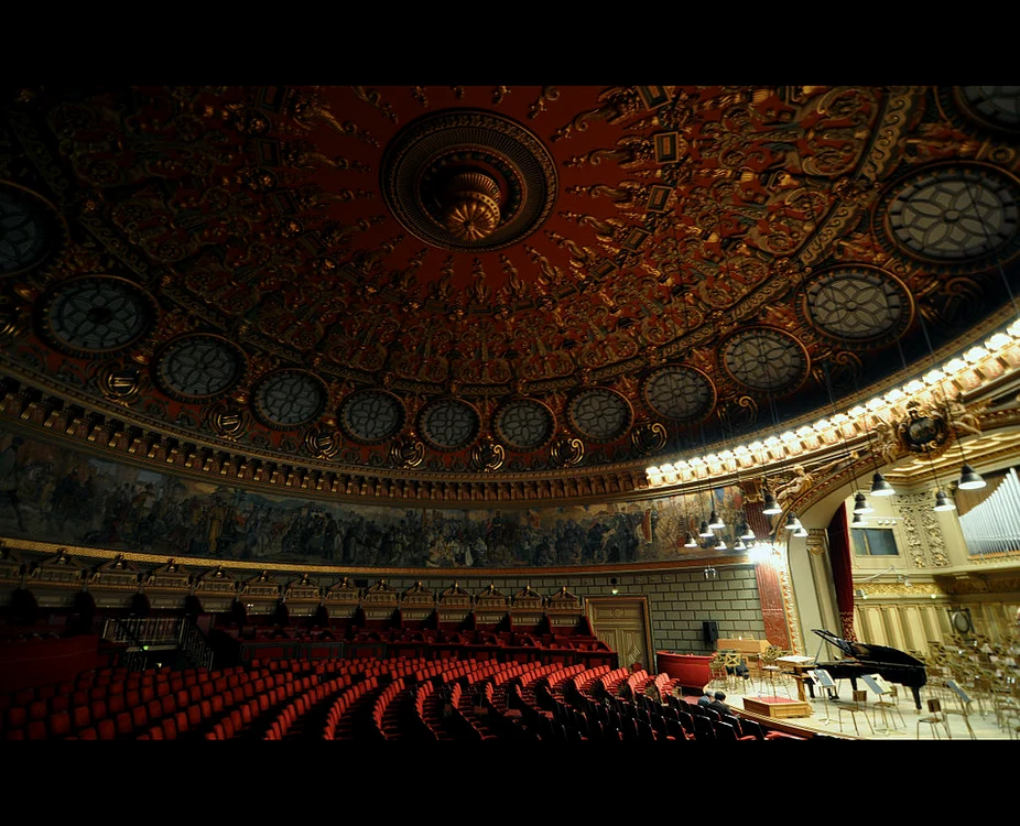 Marea frescă din interiorul Ateneului a fost pictată de Costin Petrescu între 1933-1938 și conține 25 de fresce inspirate din istoria poporului român
