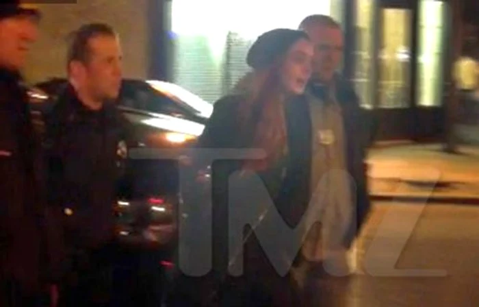 
    Lindsay Lohan, arestat în New York. (captură video)  