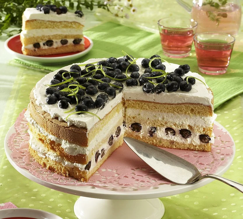 tort cu mascarpone si afine jpeg