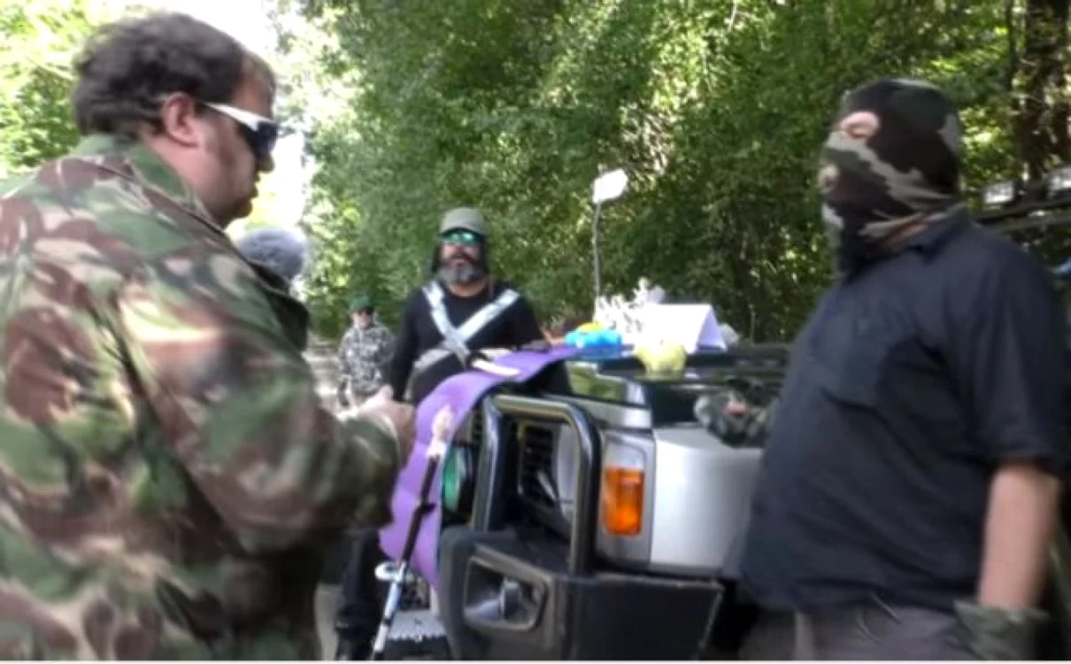 Uliţa traficanţilor - replica românilor pentru reportajul falsificat difuzat de Skynews FOTO captură youtube