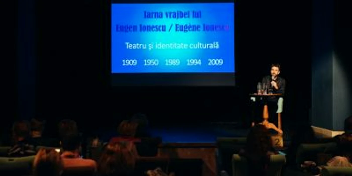 Octavian Saiu teatrolog