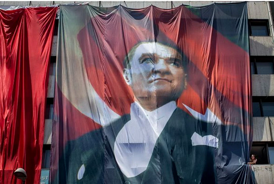 Mustafa Kemal Ataturk, fondatorul Turciei moderne