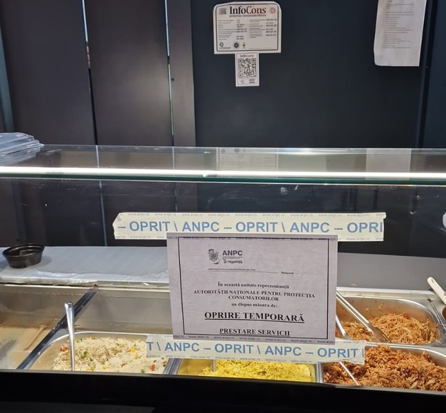 Fast-food chinezesc dintr-un mall din Buzău, închis temporar de Protecția Consumatorului