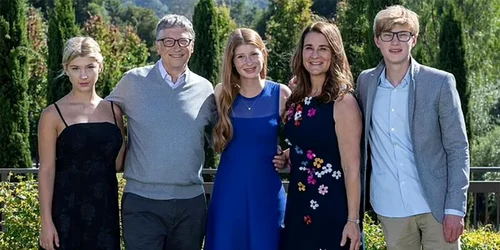 Bill Gates cu familia  sursa   Instagram jpg
