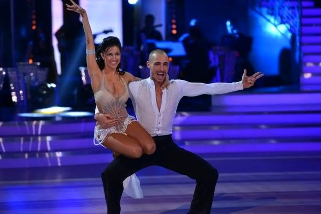 
    Elena Voscoboinic şi Vladimir Drăghia au dansat cha-chaFoto: arhiva personală  