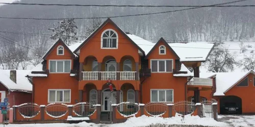 vila romi Sărăţel Bistriţa-Năsăud