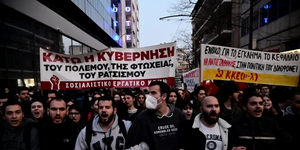 Proteste și momente de reculegere în Grecia după un grav accident de tren martie 2023 FOTO Profimedi (2) jpg