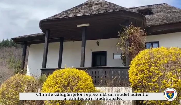 Văleni, mânăstirea lângă care a locuit Topîrceanu, pe vremea în care mama sa lucra, cu maicile, ca ţesătoare de covoare