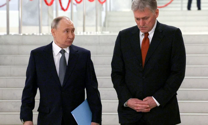 Vladimir Putin și Dmitri Peskov FOTO AFP