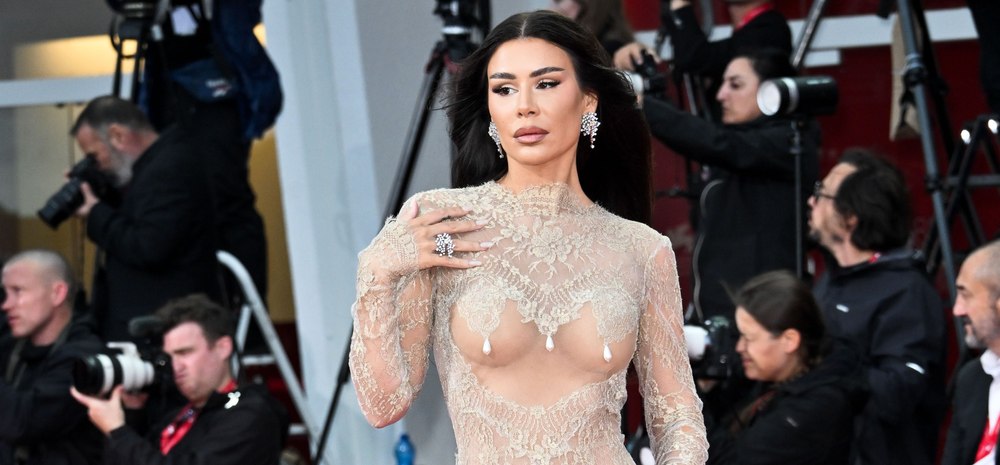 Fără lenjerie intimă la Festivalul de Film de la Veneția! Influencerița italiană Nima Benati a șocat publicul