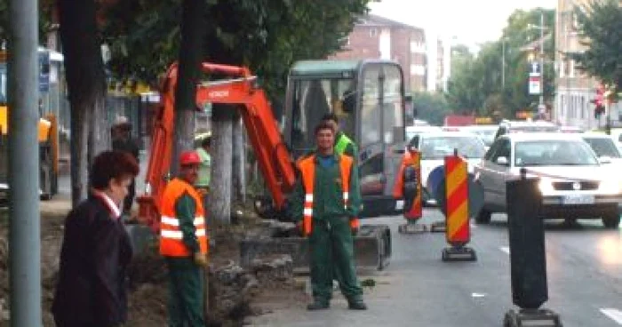 Râmnicu Vâlcea: Persoanele de peste 40 de ani îşi găsesc de lucru doar la negru