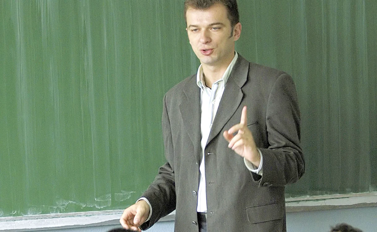 
    De modificări s-ar bucura,  în special, cei care vor  să învețe o meserie  