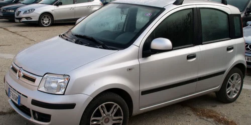 Maşina a fost reţinută la sediul Poliţiei de Frontieră/foto: IJPF