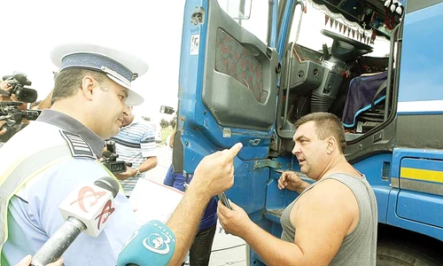 Noile tehnologii fac parte dintr un  proiect pilot  Dacă se vor dovedi  eficiente, Poliţia Română le va  achiziţiona pentru fiecare autospecială (Fotografii: Marian Iliescu) jpeg