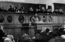 Iosif Stalin, la al XVII-lea Congres al Partidului Comunist Sovietic (© Wikimedia Commons) 