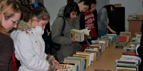 Orădenii au avut de ales din peste patru sute de titluri