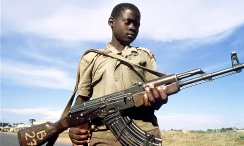 Drama copilăriei: copiii soldaţi din Uganda jpeg