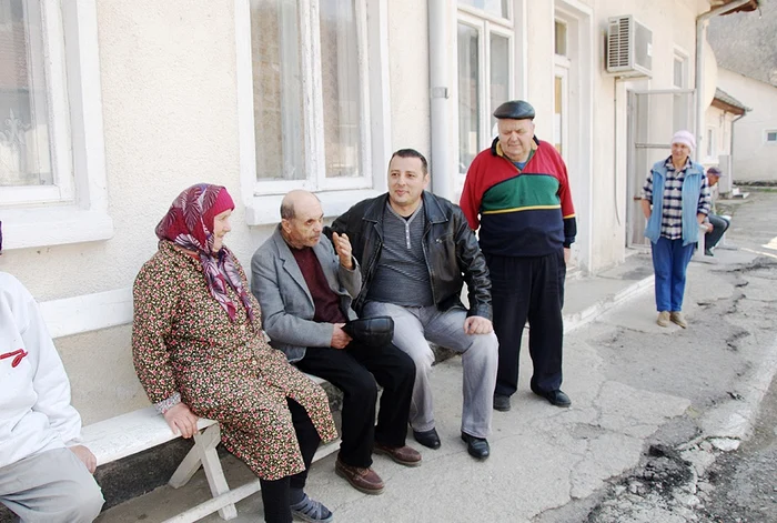 În vizită la leprozeria din Tichileşti (foto: Fundaţia „Din suflet pentru suflet“)