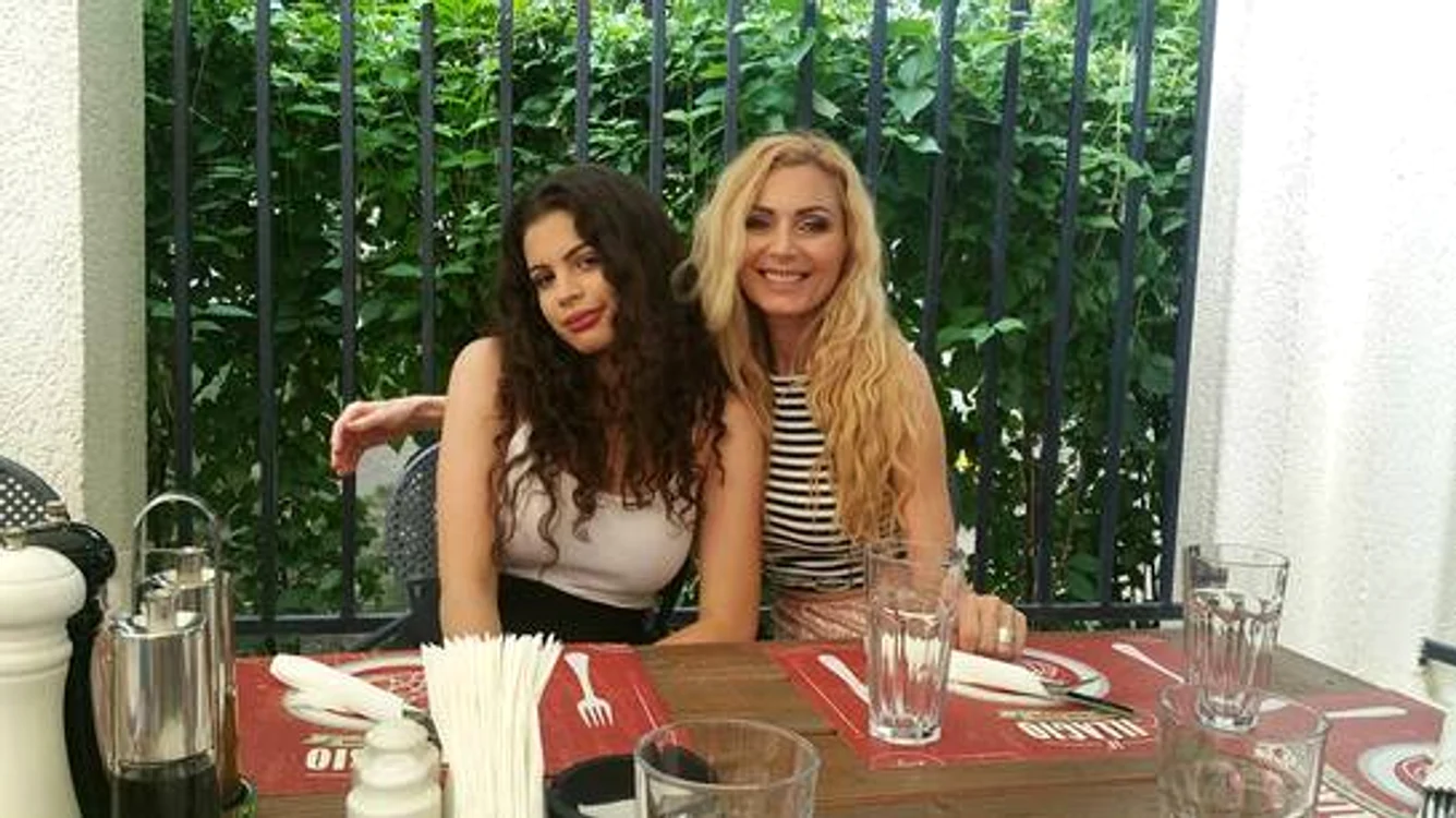 Luana Ibacka, fosta soţie a lui Cabral se mândreşte cu fiica lor, Inoke, o adolescentă de o frumuseţe răpitoare