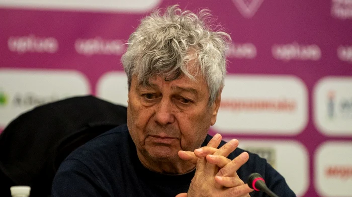 Mircea Lucescu este cu gândul la barajul cu Turcia  FOTO Facebook