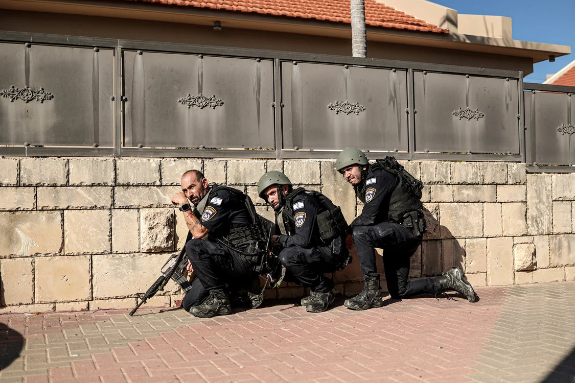 Între armata israeliană și militanți s-au dat lupte la sol, în aer și pe cale maritimă FOTO Profimed