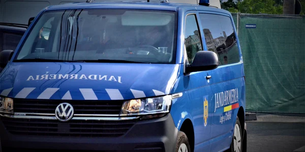 jandarmerie masina jpg
