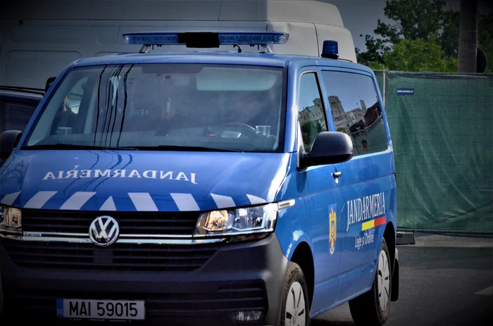 Jandarmii l-au găsit pe copil la 40 de kilometri distanță de casă FOTO Arhivă