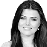 Paula Seling