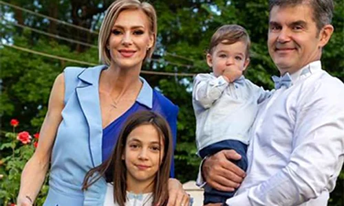 1 roxanajj ciuhulescu familie copy jpeg
