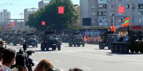 Oraşul Tiraspol, în timpul unei parade militare