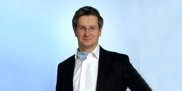 Radu Golban: România autistă şi ineficientă