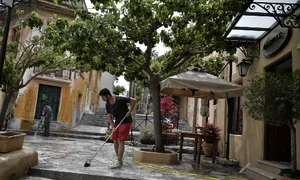 grecia turisti covid jpeg