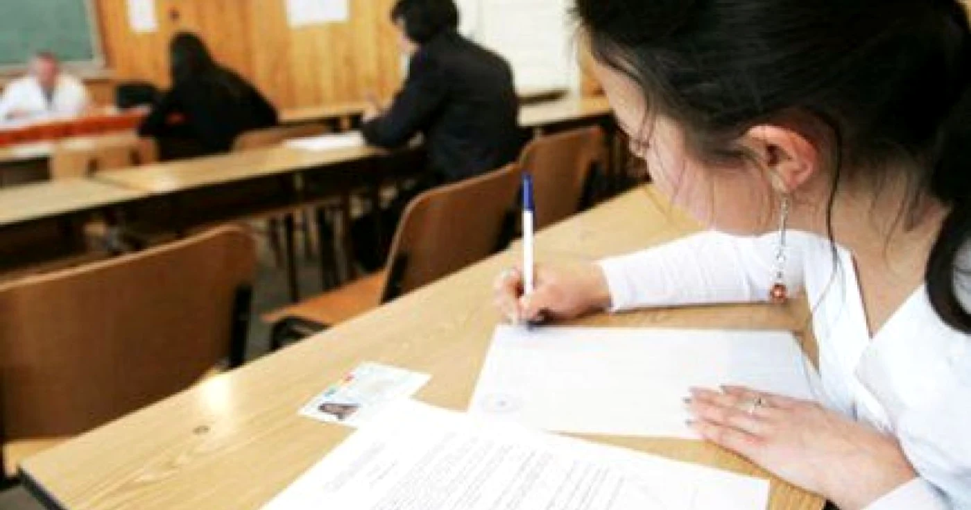 Adevărul te ajută să înveţi pentru examenele naţionale din vară