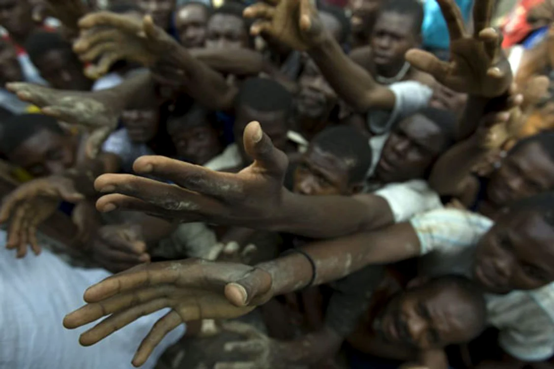 Haitienii au încercat să prade alimentele punând în pericol viaţa personalului ONU