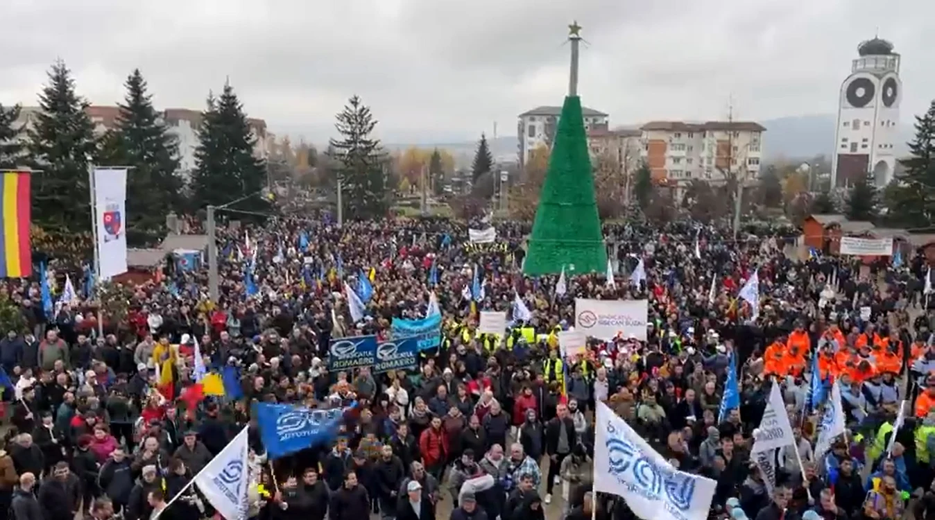 5.000 de angajați ai Dacia au protestat contra Guvernului. foto: captură arges-stiri.ro