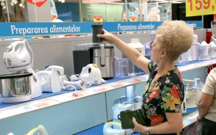Creditul „cu buletinul“ îşi arată colţii