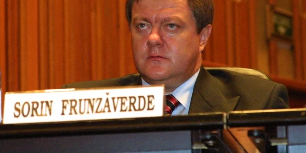Sorin Frunzăverde