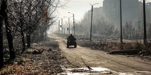 Soldații ucraineni pe frontul din Donețk FOTO EPA EFE jpg