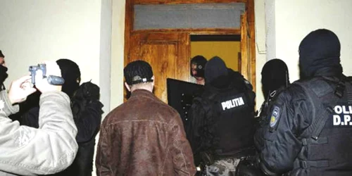 Percheziţiile au avut loc la primele ore ale dimineţii