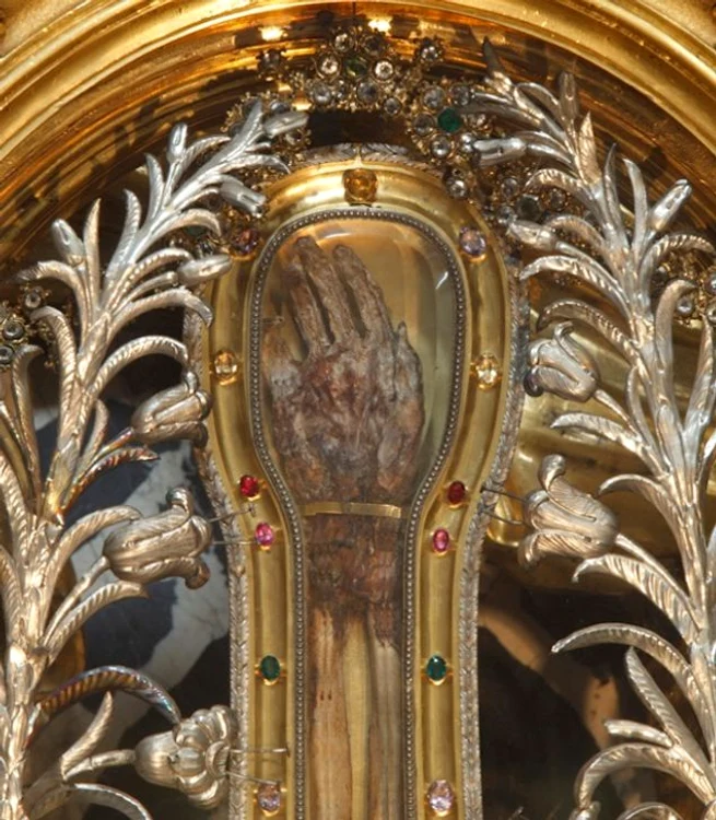 
    Mâna stângă a Mariei Magdalena este vie după 2000 de aniSursa foto: Creștinortodox  