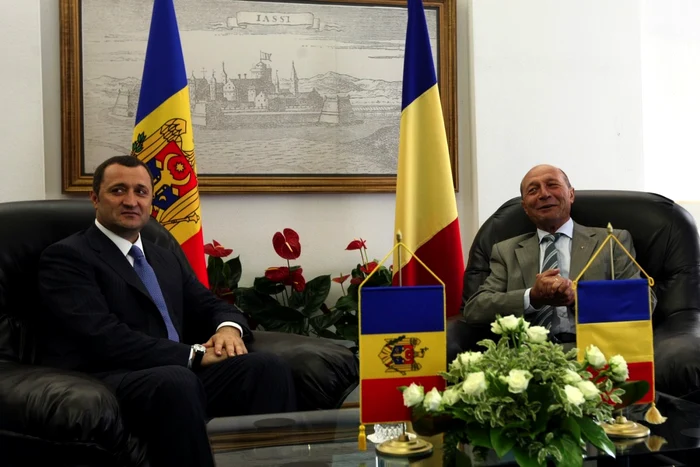 Premierul moldovean Vlad Filat şi preşedintele României Traian Băsescu. FOTO Adevărul