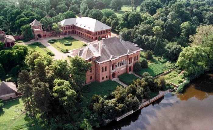 Domeniul de la Palatul Mogoșoaia, locul de desfășurare pentru Fall in Love Festival 2019