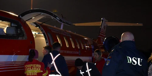 aeronava cu pacienti din gasa FOTO DSU jpg
